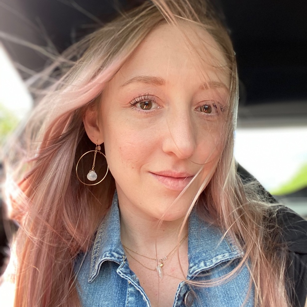 Meet your Posher, Rebecca